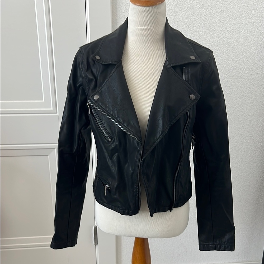 Blank NYC Black faux Leather cropped Moto Jacket Asymmetrical Zipper